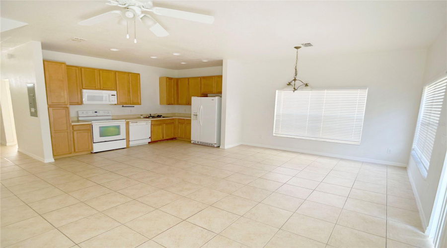 Kissimmee, Florida 34746, 5 Bedrooms Bedrooms, ,3 Bathroomsbathrooms,Residential,For Sale,Caravelle,Mfrs5099612
