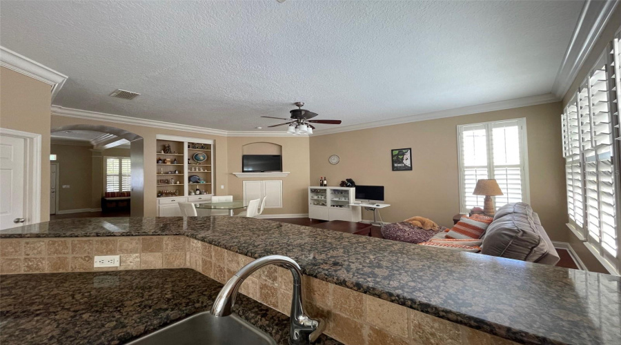 Celebration, Florida 34747, 3 Bedrooms Bedrooms, ,2 Bathroomsbathrooms,Residential,For Sale,Pawstand,Mfrs5126276