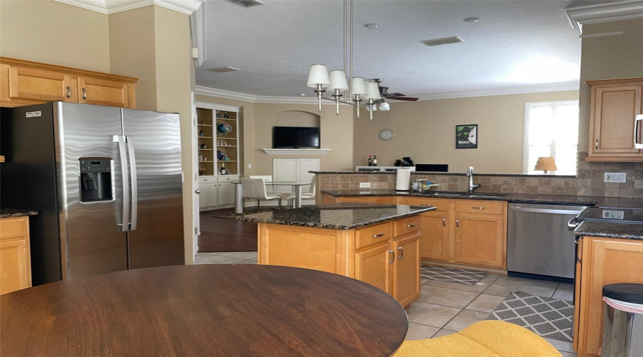 Celebration, Florida 34747, 3 Bedrooms Bedrooms, ,2 Bathroomsbathrooms,Residential,For Sale,Pawstand,Mfrs5126276