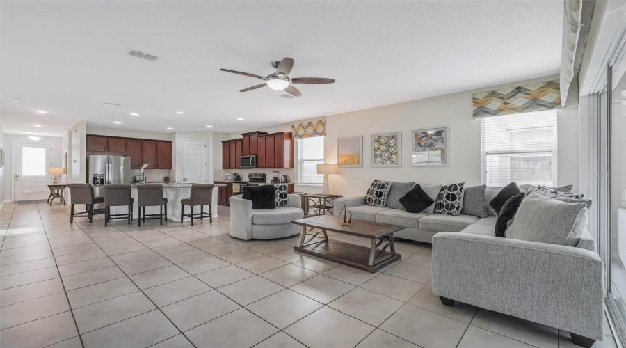 Kissimmee, Florida 34747, 7 Bedrooms Bedrooms, ,6 Bathroomsbathrooms,Residential,For Sale,Pelican Cove,Mfro6302230