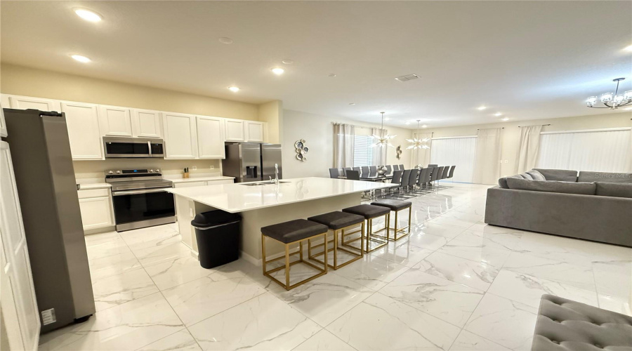 KISSIMMEE, Florida 34746, 12 Bedrooms Bedrooms, ,11 BathroomsBathrooms,Residential,For Sale,RAMA,0,MFRS5126344