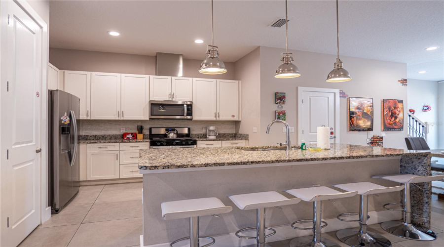 Kissimmee, Florida 34747, 4 Bedrooms Bedrooms, ,4 Bathroomsbathrooms,Residential,For Sale,Sunrise Shores,Mfro6306657