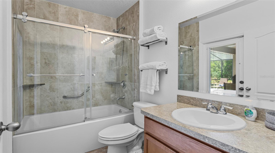 Davenport, Florida 33896, 5 Bedrooms Bedrooms, ,4 Bathroomsbathrooms,Residential,For Sale,Cypress Pointe,Mfrs5126367