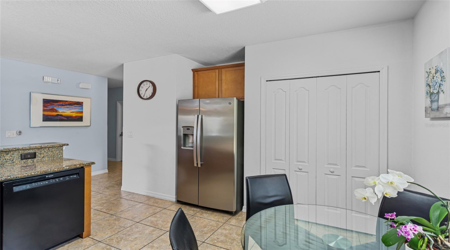 Davenport, Florida 33896, 5 Bedrooms Bedrooms, ,4 Bathroomsbathrooms,Residential,For Sale,Cypress Pointe,Mfrs5126367