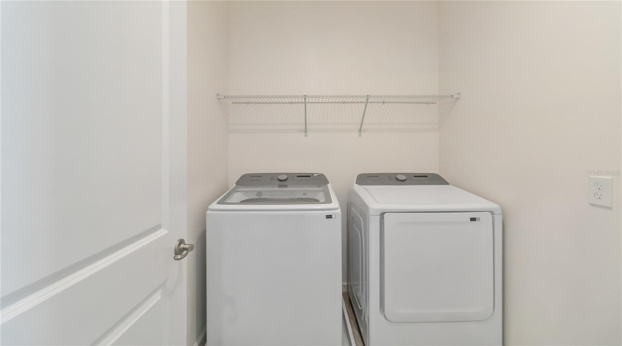 Kissimmee, Florida 34746, 6 Bedrooms Bedrooms, ,6 Bathroomsbathrooms,Residential,For Sale,Shanti,Mfro6306646