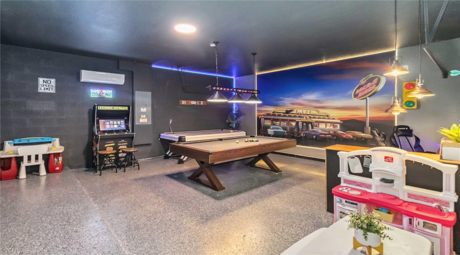 Kissimmee, Florida 34746, 6 Bedrooms Bedrooms, ,6 Bathroomsbathrooms,Residential,For Sale,Shanti,Mfro6306646