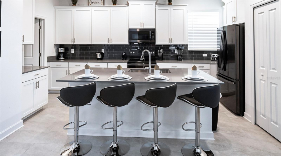 Kissimmee, Florida 34746, 5 Bedrooms Bedrooms, ,5 Bathroomsbathrooms,Residential,For Sale,Protagonist,Mfrtb8382984