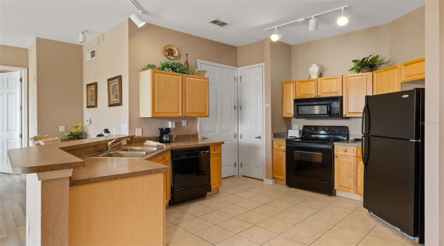 Davenport, Florida 33896, 2 Bedrooms Bedrooms, ,2 Bathroomsbathrooms,Residential,For Sale,Terrace Ridge,Mfro6306894