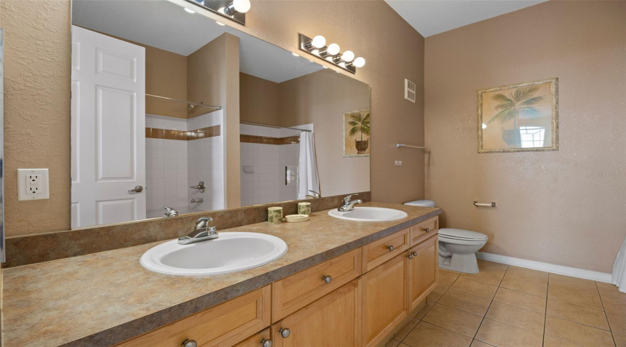 Davenport, Florida 33896, 2 Bedrooms Bedrooms, ,2 Bathroomsbathrooms,Residential,For Sale,Terrace Ridge,Mfro6306894