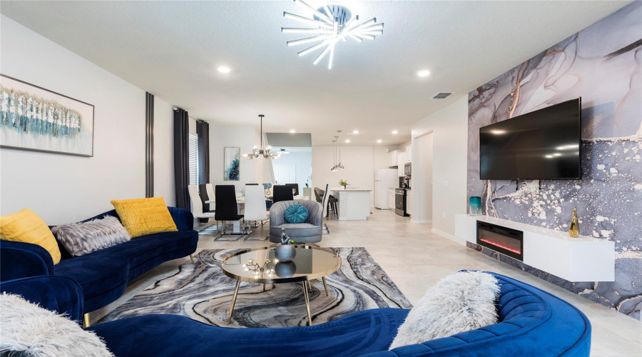 Davenport, Florida 33837, 7 Bedrooms Bedrooms, ,5 Bathroomsbathrooms,Residential,For Sale,Oakmoss,Mfro6306942
