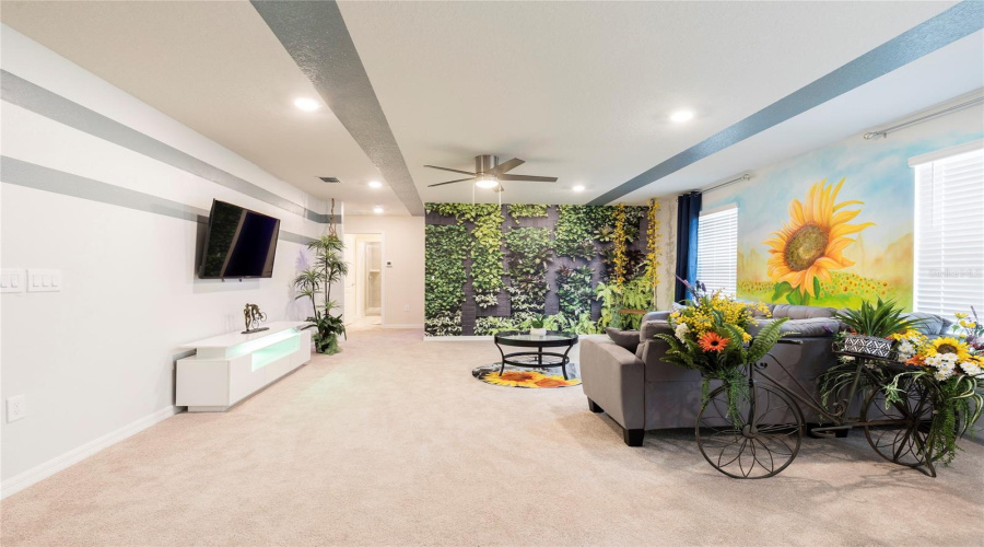 Davenport, Florida 33837, 7 Bedrooms Bedrooms, ,5 Bathroomsbathrooms,Residential,For Sale,Oakmoss,Mfro6306942