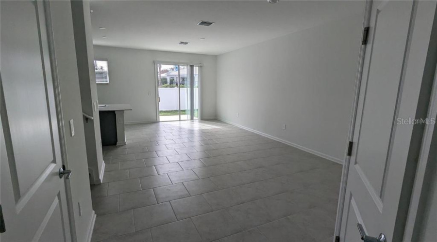 Kissimmee, Florida 34746, 3 Bedrooms Bedrooms, ,2 Bathroomsbathrooms,Residential,For Sale,Danube,Mfro6306986