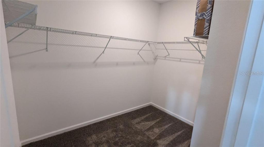 Kissimmee, Florida 34746, 3 Bedrooms Bedrooms, ,2 Bathroomsbathrooms,Residential,For Sale,Danube,Mfro6306986