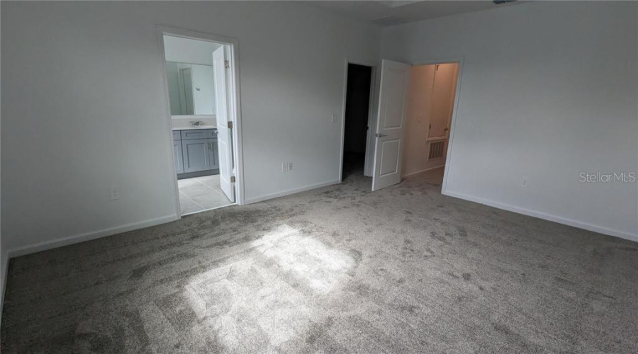 Kissimmee, Florida 34746, 3 Bedrooms Bedrooms, ,2 Bathroomsbathrooms,Residential,For Sale,Danube,Mfro6306986