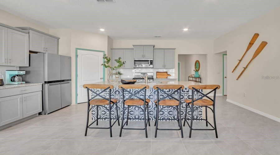 Davenport, Florida 33837, 6 Bedrooms Bedrooms, ,5 Bathroomsbathrooms,Residential,For Sale,Oakmoss,Mfrtb8383269