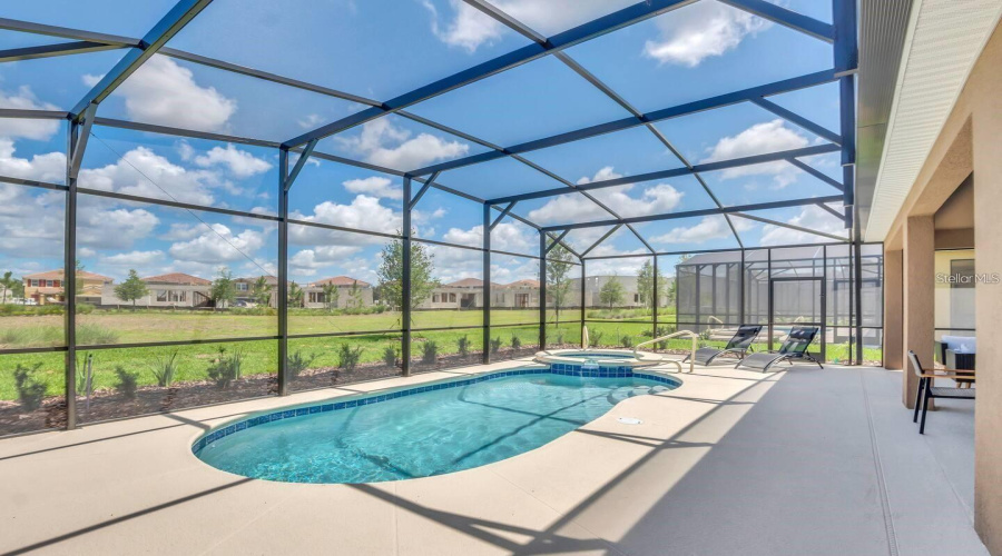 Davenport, Florida 33837, 6 Bedrooms Bedrooms, ,5 Bathroomsbathrooms,Residential,For Sale,Oakmoss,Mfrtb8383269