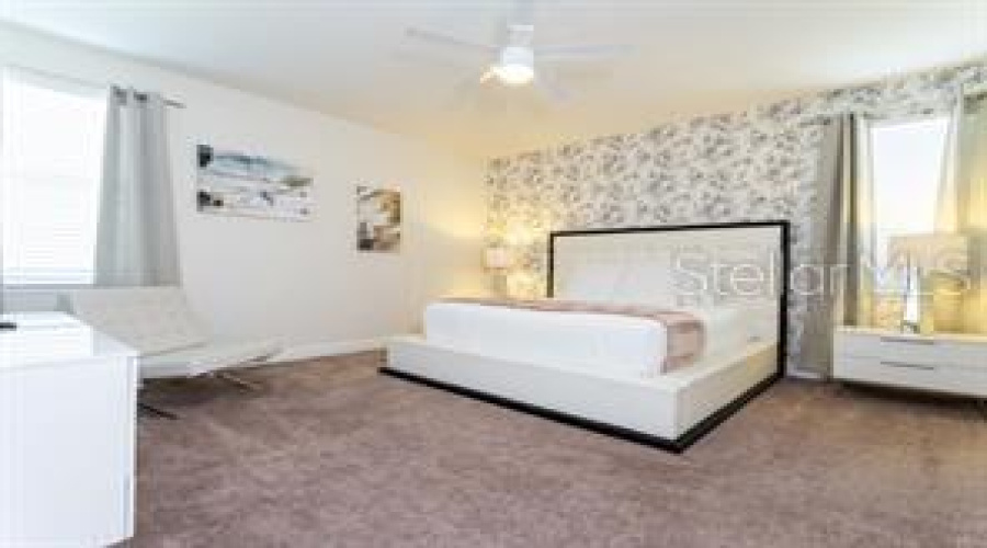 Kissimmee, Florida 34747, 6 Bedrooms Bedrooms, ,6 Bathroomsbathrooms,Residential,For Sale,Falls,Mfro6306821