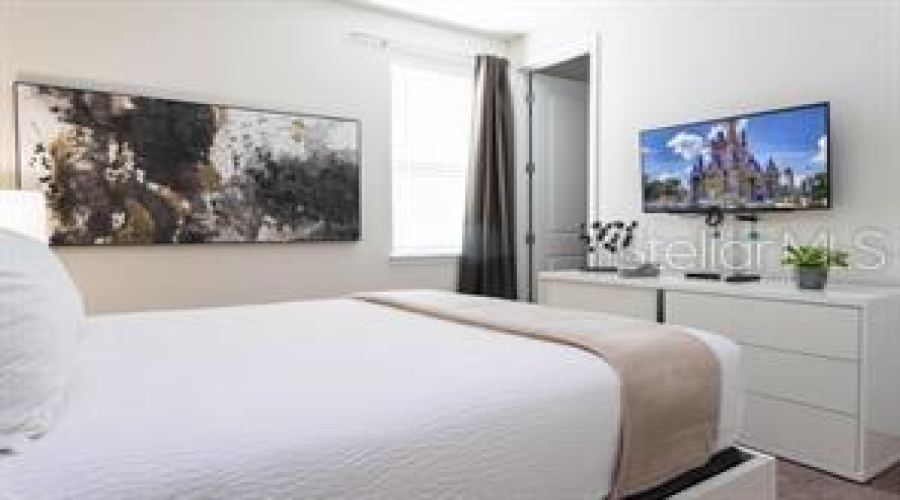Kissimmee, Florida 34747, 6 Bedrooms Bedrooms, ,6 Bathroomsbathrooms,Residential,For Sale,Falls,Mfro6306821