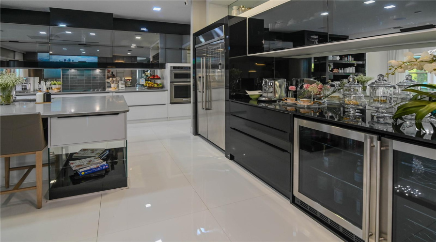 Address Not Available!, 6 Bedrooms Bedrooms, ,6 Bathroomsbathrooms,Residential,For Sale,Mfro6304654