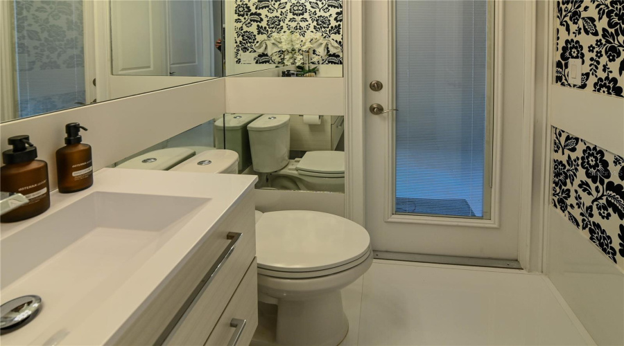 Address Not Available!, 6 Bedrooms Bedrooms, ,6 Bathroomsbathrooms,Residential,For Sale,Mfro6304654
