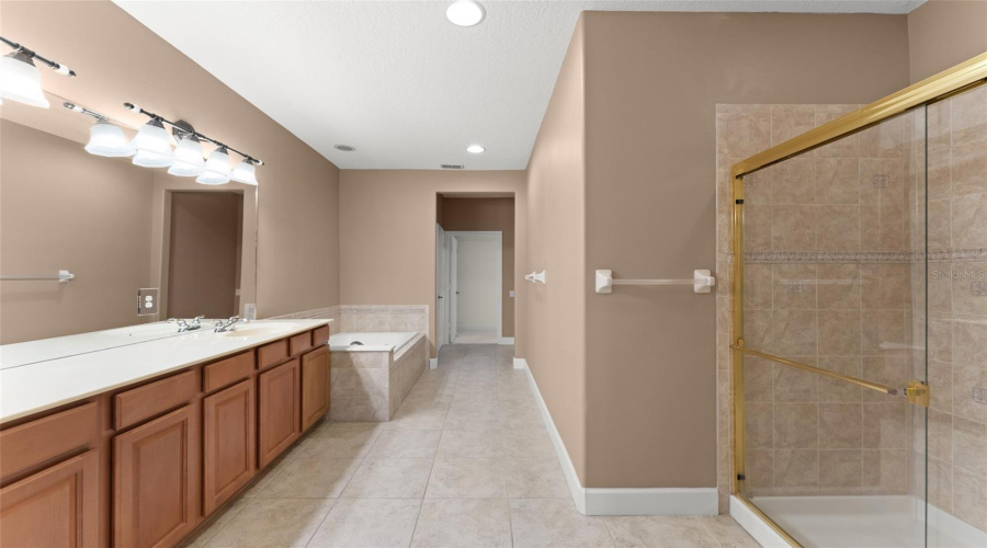 Orlando, Florida 32836, 3 Bedrooms Bedrooms, ,2 Bathroomsbathrooms,Residential,For Sale,Via Bella Notte,Mfro6305848