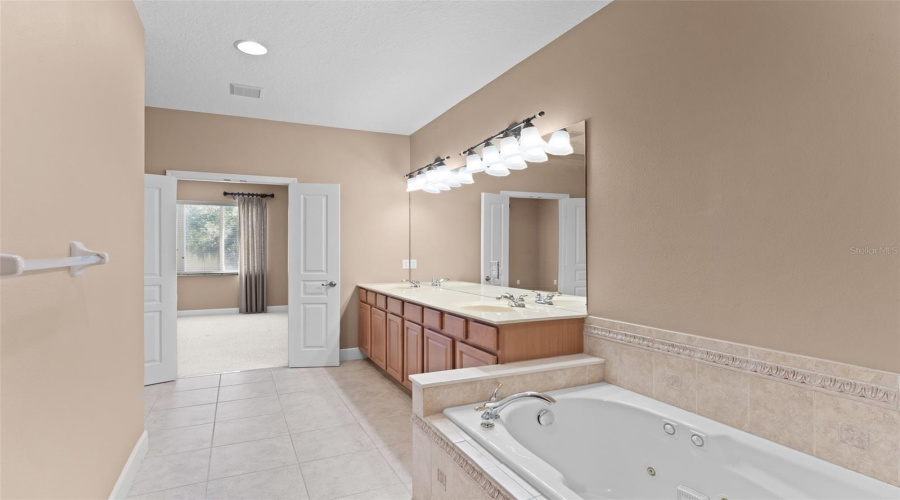 Orlando, Florida 32836, 3 Bedrooms Bedrooms, ,2 Bathroomsbathrooms,Residential,For Sale,Via Bella Notte,Mfro6305848