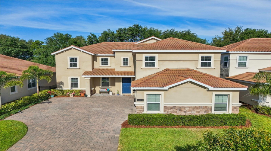 Davenport, Florida 33896, 5 Bedrooms Bedrooms, ,3 Bathroomsbathrooms,Residential,For Sale,Trappers Trail,Mfro6306193