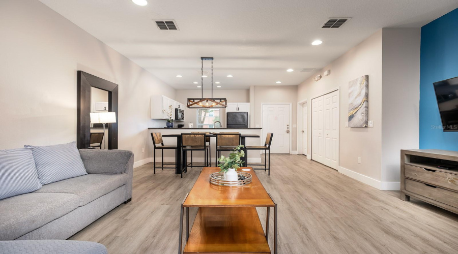Kissimmee, Florida 34747, 2 Bedrooms Bedrooms, ,2 Bathroomsbathrooms,Residential,For Sale,White Orchid,Mfro6306807