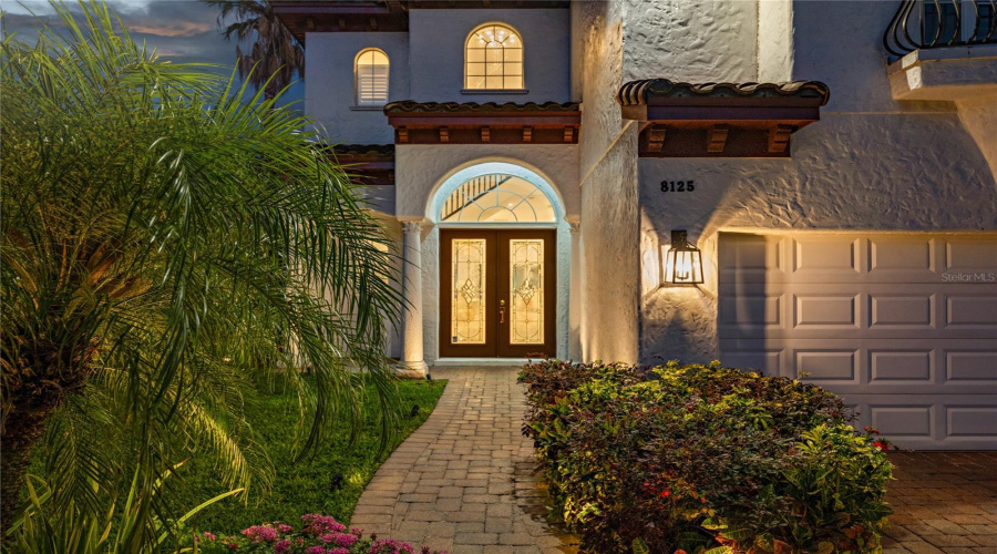 Orlando, Florida 32836, 4 Bedrooms Bedrooms, ,4 Bathroomsbathrooms,Residential,For Sale,Via Rosa,Mfro6299842