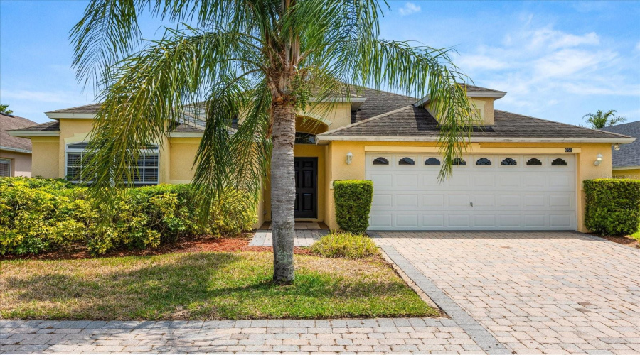 Davenport, Florida 33897, 4 Bedrooms Bedrooms, ,3 Bathroomsbathrooms,Residential,For Sale,Old Bridge,Mfro6302955