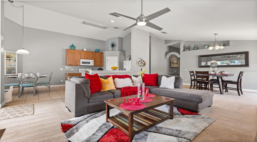 Davenport, Florida 33897, 4 Bedrooms Bedrooms, ,3 Bathroomsbathrooms,Residential,For Sale,Old Bridge,Mfro6302955