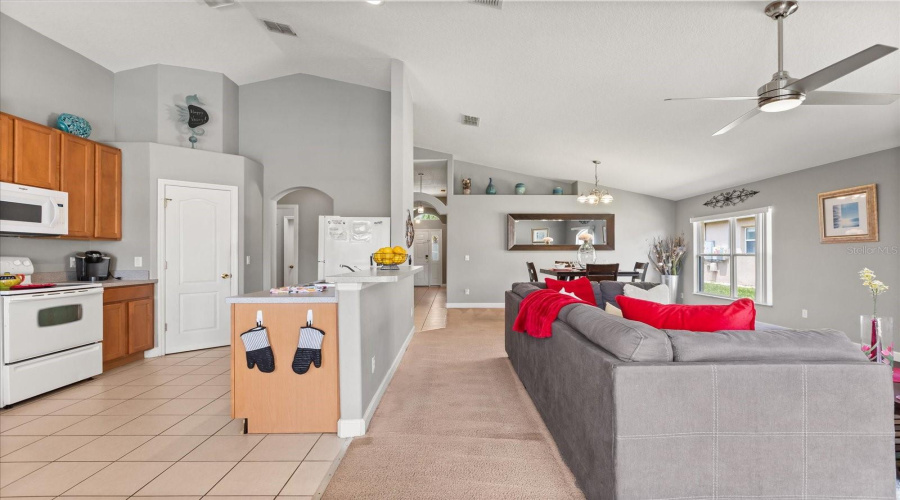 Davenport, Florida 33897, 4 Bedrooms Bedrooms, ,3 Bathroomsbathrooms,Residential,For Sale,Old Bridge,Mfro6302955