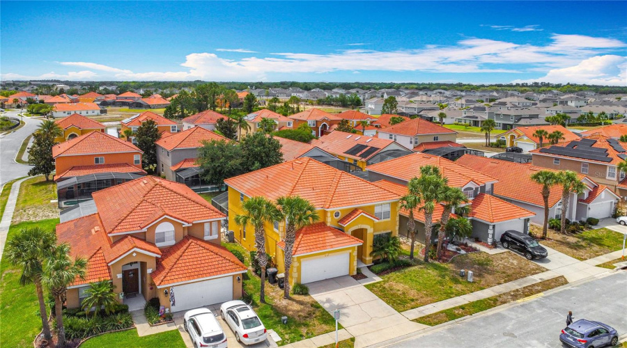 Davenport, Florida 33837, 6 Bedrooms Bedrooms, ,4 Bathroomsbathrooms,Residential,For Sale,Stella,Mfrs5121097