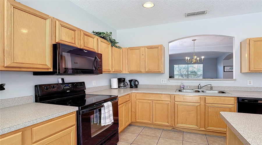 Davenport, Florida 33837, 6 Bedrooms Bedrooms, ,4 Bathroomsbathrooms,Residential,For Sale,Stella,Mfrs5121097