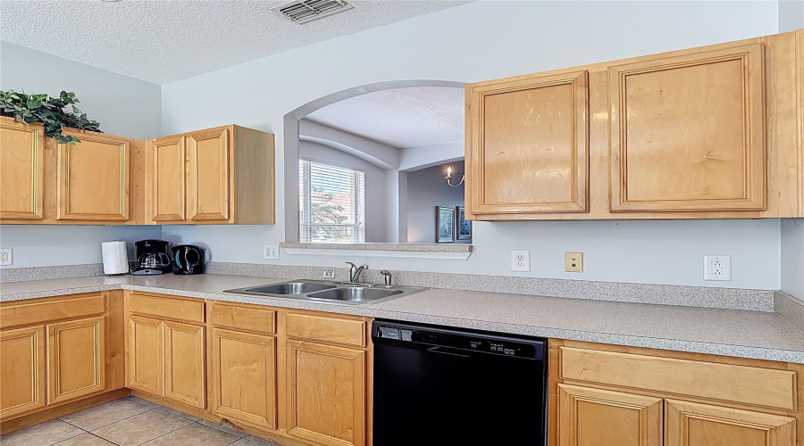Davenport, Florida 33837, 6 Bedrooms Bedrooms, ,4 Bathroomsbathrooms,Residential,For Sale,Stella,Mfrs5121097