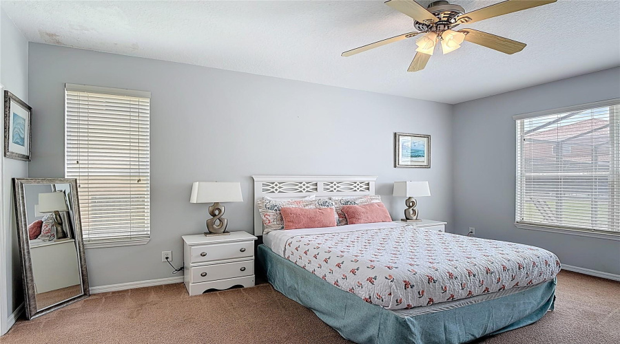 Davenport, Florida 33837, 6 Bedrooms Bedrooms, ,4 Bathroomsbathrooms,Residential,For Sale,Stella,Mfrs5121097