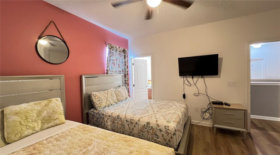 DAVENPORT, Florida 33837, 12 Bedrooms Bedrooms, ,11 BathroomsBathrooms,Residential,For Sale,BROAD OAK,0,MFRS5126292
