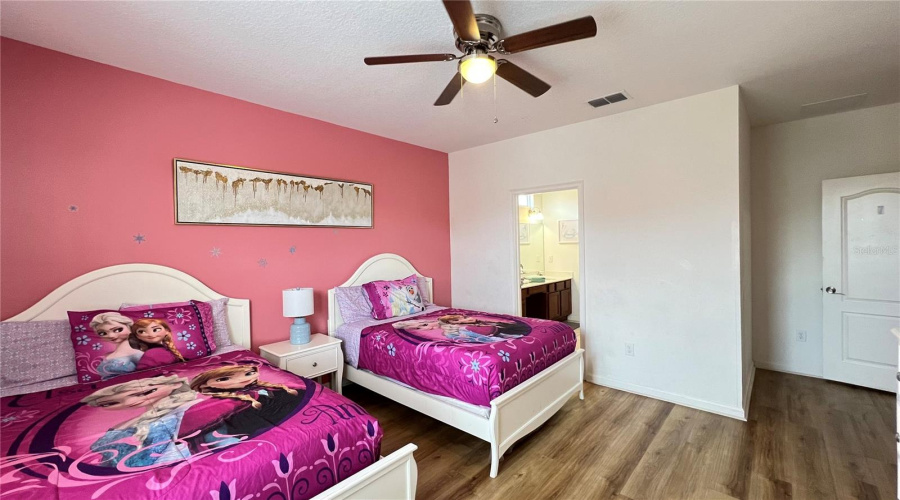 DAVENPORT, Florida 33837, 12 Bedrooms Bedrooms, ,11 BathroomsBathrooms,Residential,For Sale,BROAD OAK,0,MFRS5126292