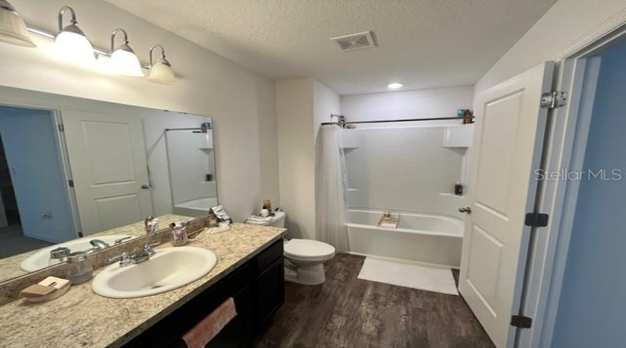 Davenport, Florida 33837, 3 Bedrooms Bedrooms, ,2 Bathroomsbathrooms,Residential,For Sale,Grandin,Mfrl4952767