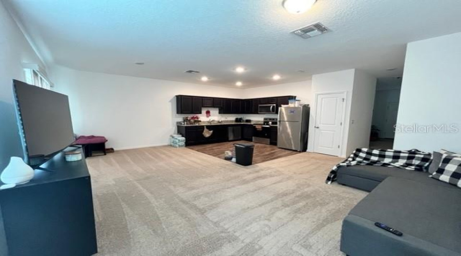 Davenport, Florida 33837, 3 Bedrooms Bedrooms, ,2 Bathroomsbathrooms,Residential,For Sale,Grandin,Mfrl4952767