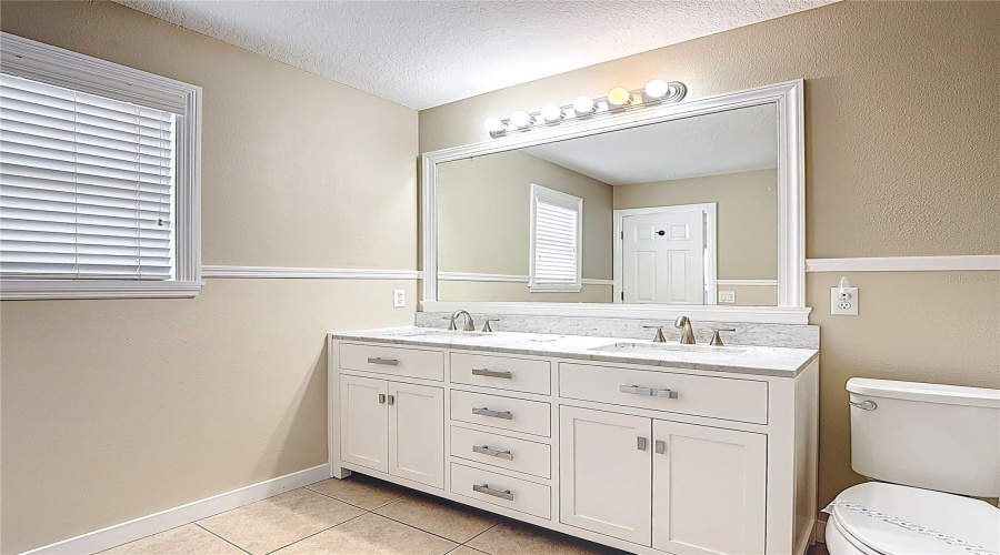 DAVENPORT, Florida 33897, 3 Bedrooms Bedrooms, ,2 BathroomsBathrooms,Residential,For Sale,RENA,MFRS5126400