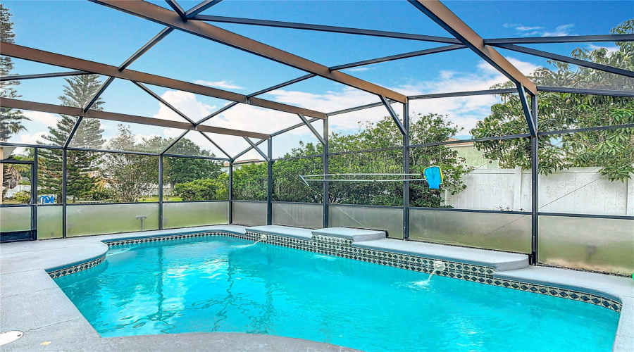 DAVENPORT, Florida 33897, 3 Bedrooms Bedrooms, ,2 BathroomsBathrooms,Residential,For Sale,RENA,MFRS5126400