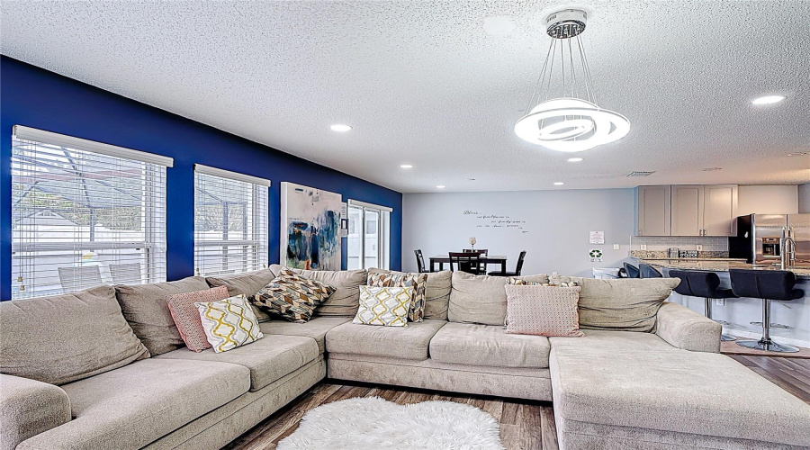 DAVENPORT, Florida 33897, 3 Bedrooms Bedrooms, ,2 BathroomsBathrooms,Residential,For Sale,RENA,MFRS5126400