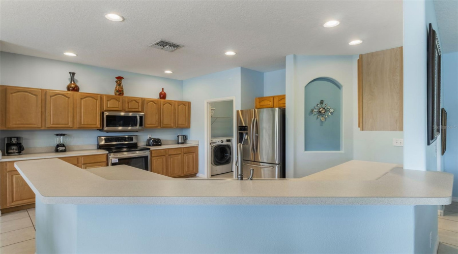 KISSIMMEE, Florida 34747, 7 Bedrooms Bedrooms, ,6 BathroomsBathrooms,Residential,For Sale,LA ISLA,0,MFRS5126510