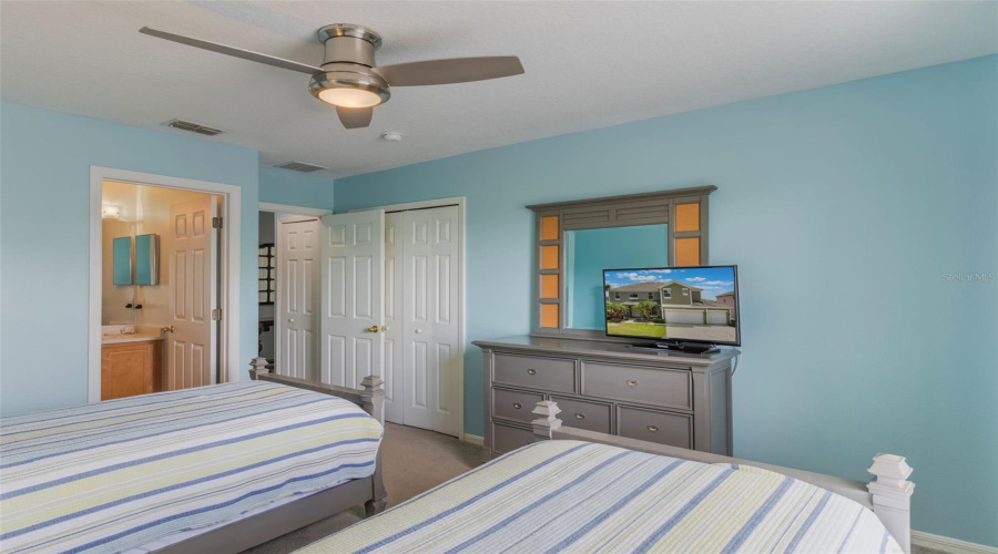 KISSIMMEE, Florida 34747, 7 Bedrooms Bedrooms, ,6 BathroomsBathrooms,Residential,For Sale,LA ISLA,0,MFRS5126510