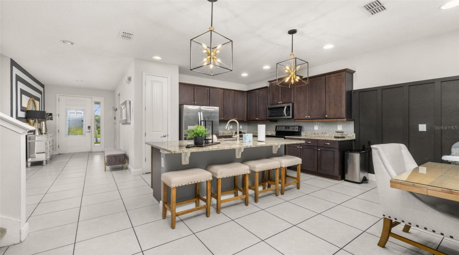 KISSIMMEE, Florida 34747, 8 Bedrooms Bedrooms, ,6 BathroomsBathrooms,Residential,For Sale,BURMA,0,MFRS5126559