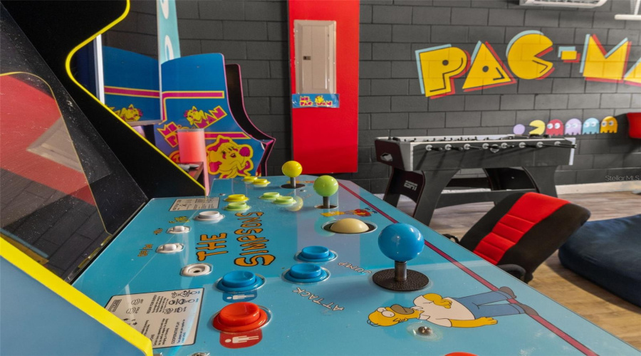 KISSIMMEE, Florida 34747, 8 Bedrooms Bedrooms, ,6 BathroomsBathrooms,Residential,For Sale,BURMA,0,MFRS5126559