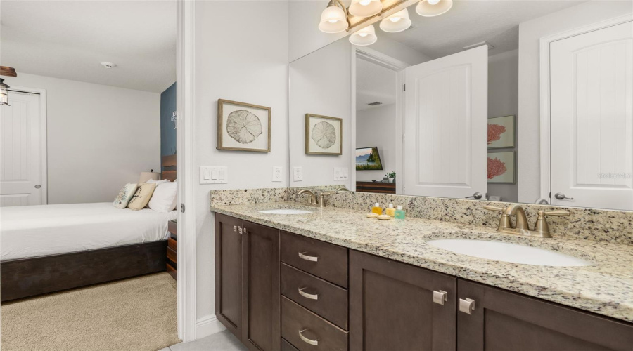 KISSIMMEE, Florida 34747, 8 Bedrooms Bedrooms, ,6 BathroomsBathrooms,Residential,For Sale,BURMA,0,MFRS5126559