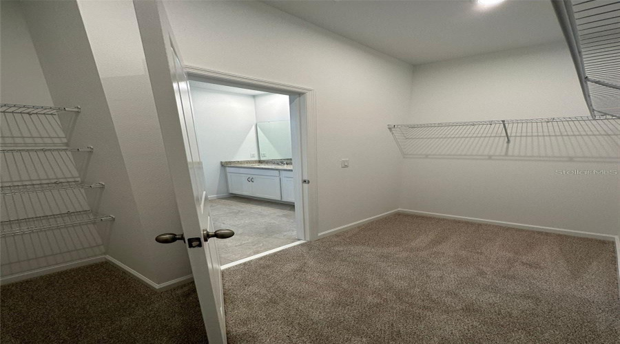 KISSIMMEE, Florida 34747, 4 Bedrooms Bedrooms, ,3 BathroomsBathrooms,Residential,For Sale,LAKESHORE BREEZE,0,MFRO6307440