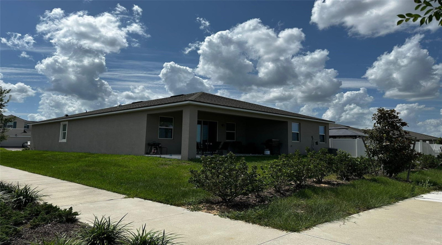 KISSIMMEE, Florida 34747, 4 Bedrooms Bedrooms, ,3 BathroomsBathrooms,Residential,For Sale,LAKESHORE BREEZE,0,MFRO6307440